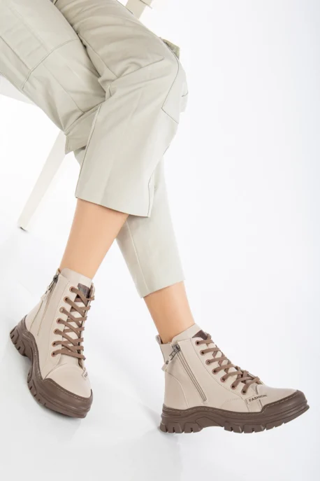 Bej Fermuarlı Kışlık Kadın Bot - Yeni Sezon 2024, Şık ve Dayanıklı Kadın Bot ve Çizme - Görsel 3