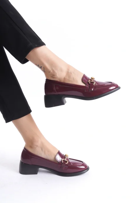 Kadın Loafer Ayakkabı Bordo Rugan - Tokalı ve Şık Günlük Kadın Ayakkabı - Görsel 3