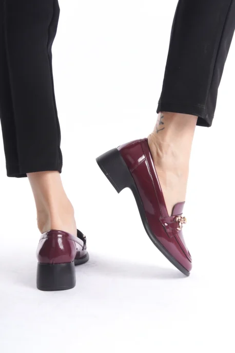Kadın Loafer Ayakkabı Bordo Rugan - Tokalı ve Şık Günlük Kadın Ayakkabı - Görsel 4