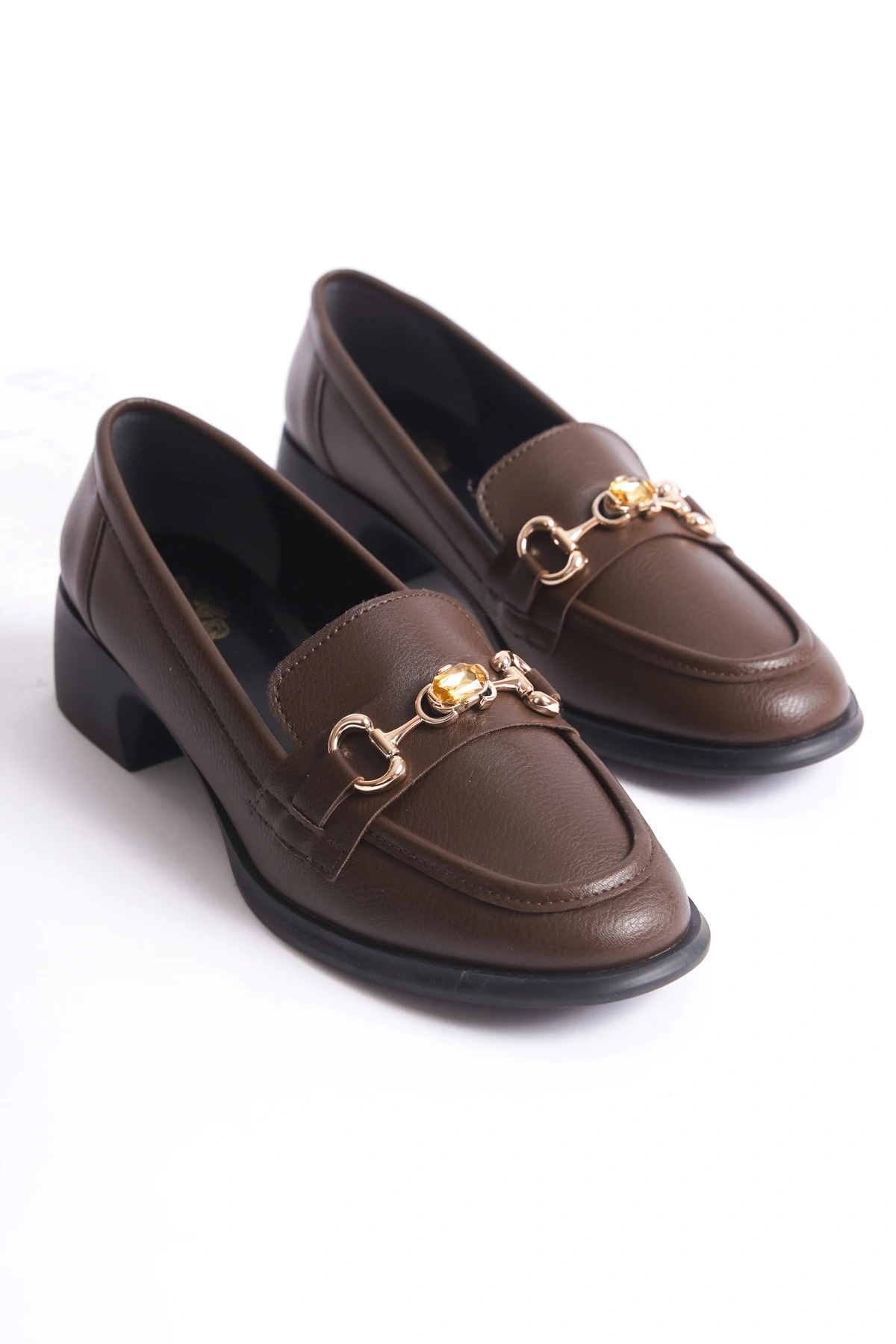 Kadin-Loafer-Ayakkabi-Kahverengi-Tokali-Sik-Rahat-Gunluk-Ayakkabi1.webp Kadın Loafer Ayakkabı Kahverengi - Tokalı, Şık ve Rahat Günlük Ayakkabı - Görsel 1
