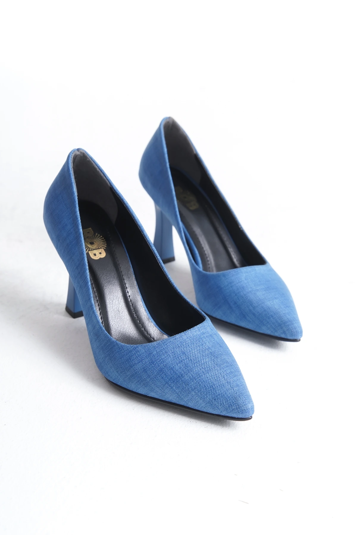 Kot-Rengi-Stiletto-Kadeh-Topuklu-Stiletto-Topuklu-Ayakkabi-Yeni-Sezon-Stiletto-5.webp Kot Rengi Kadeh Topuklu Stiletto - 9 cm | Yeni Sezonun Zarif Kadın Ayakkabısı - Görsel 1