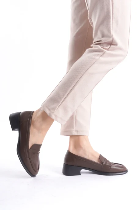 Kadın Loafer Ayakkabı Kahverengi - Günlük ve Rahat Sade Loafer Kadın Ayakkabı - Görsel 2