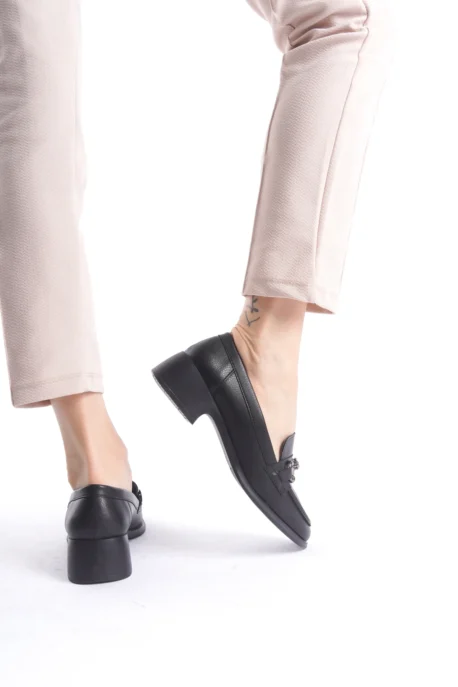 Kadın Loafer Ayakkabı Siyah Mat - Tokalı Şık ve Rahat Günlük Kadın Ayakkabı - Görsel 4
