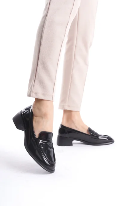 Kadın Loafer Ayakkabı Siyah Rugan - Şık ve Zarif Günlük Kadın Ayakkabı - Görsel 2